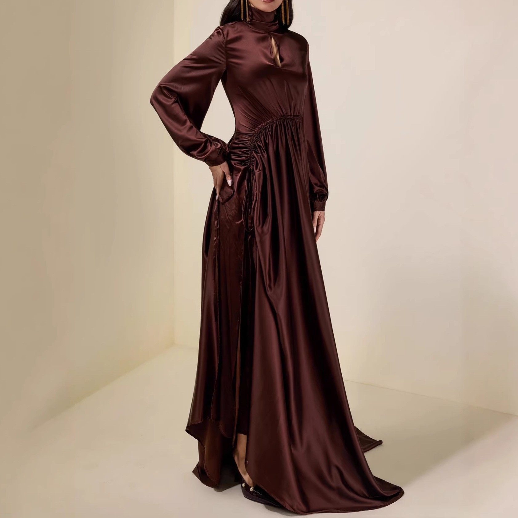 High-necked dark brown long-sleeved pleated elegant patchwork dress