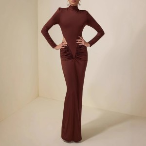 High-necked elegant long-sleeved dress with a slit at the waist and pleated brown backless design