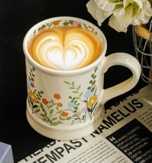 Aesthetic Floral Ceramic Mug – Unique Design Coffee Cup